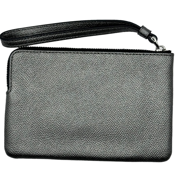 COACH Metallic Silver Corner Zip Wristlet NWOT - Picture 3 of 4
